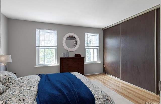 36408 PARK PLACE Drive Gallery 4