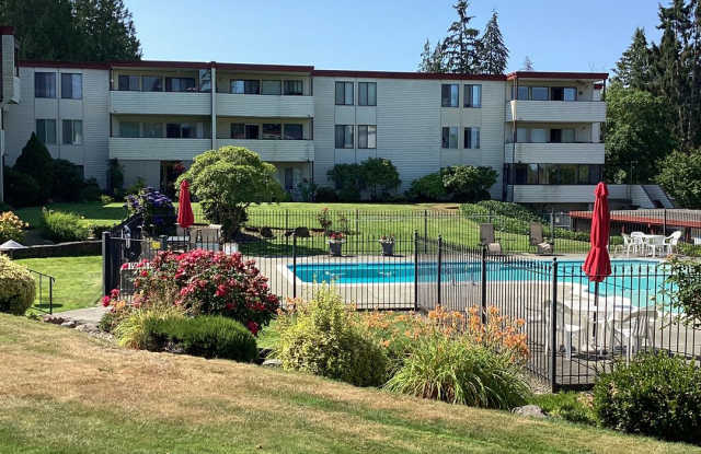 Charming 2 bedroom, 1.75 bathroom Condo near the heart of Edmonds - 8516 196th Street Southwest, Edmonds, WA 98026