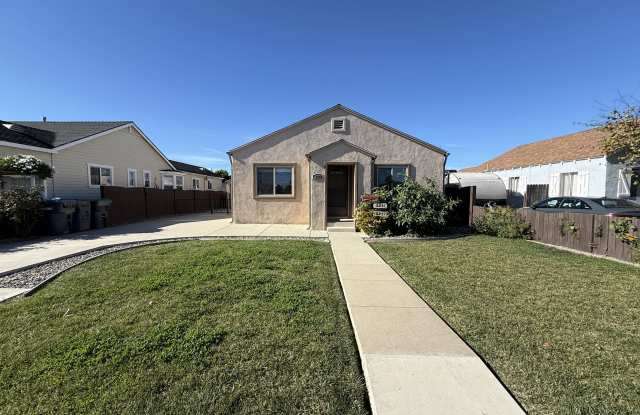 223 N D St photos photos