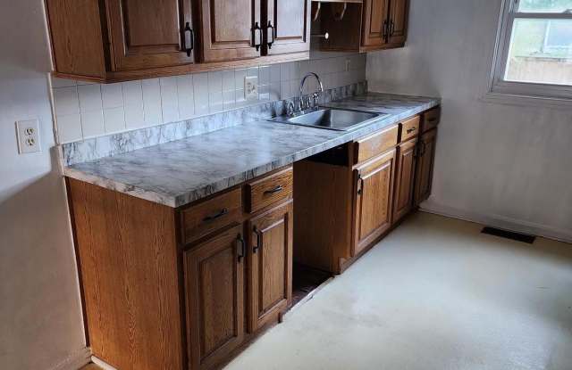 8333 IVY GLEN Court Gallery 4