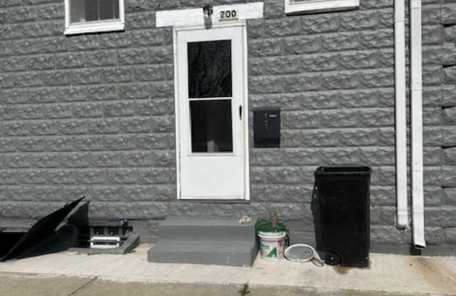 Newly Renovated 1/2 Bedroom 1 Bath Rental photos photos