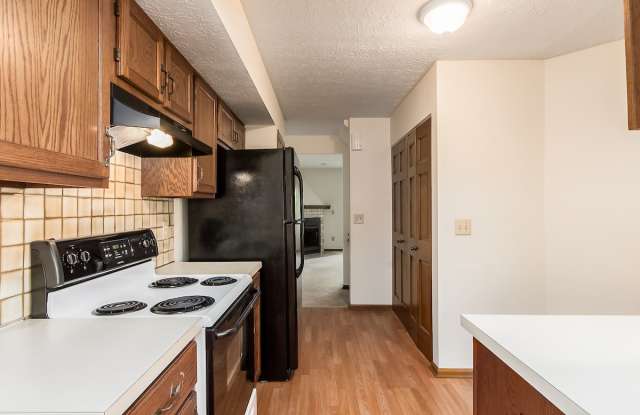 8435 Cliffthorne Way - 1 Gallery 3