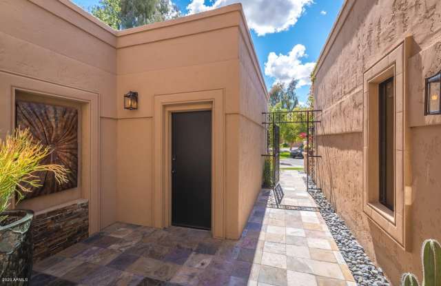 8622 E VISTA DEL LAGO Street Gallery 4