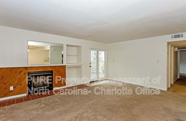 1832 J Julian Ln Unit D Gallery 2