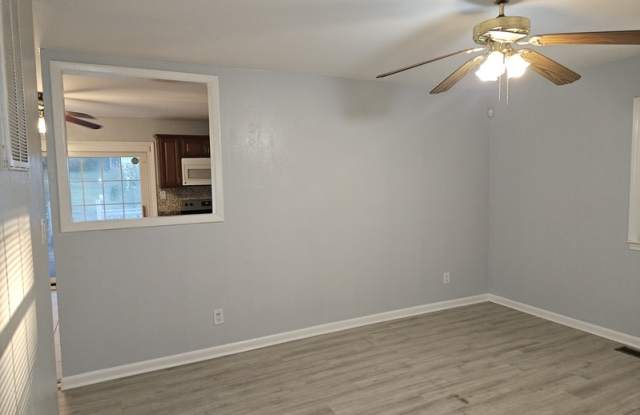 6033 Dahlgren Avenue Gallery 3