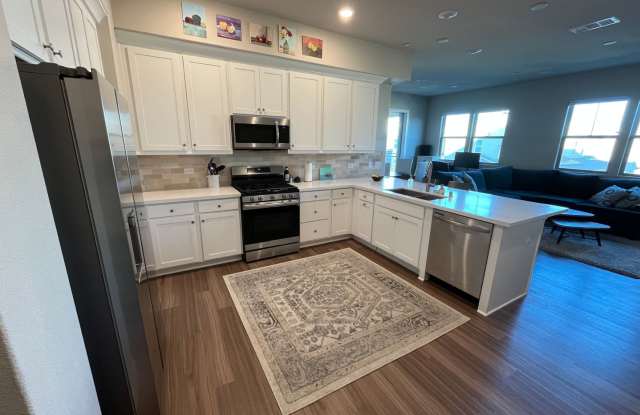 New and Modern 2/2 Apartment in the Cannery photos photos