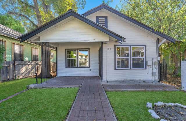 All Units Are Available With Brandnew Full Appliance Package - 106 Regina Street, San Antonio, TX 78223