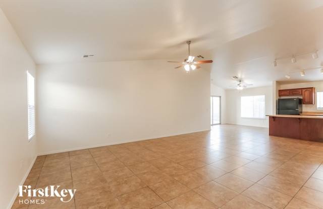 16542 West Maricopa Street Gallery 4