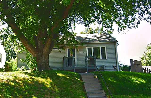 2132 S 48th Ave – 2 Bed/2 Bath Ranch in Buena Vista | Fireplace, Oversized Detached Garage, Wood Deck photos photos