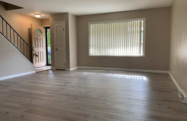 6924 N Flamingo Ct. Gallery 3