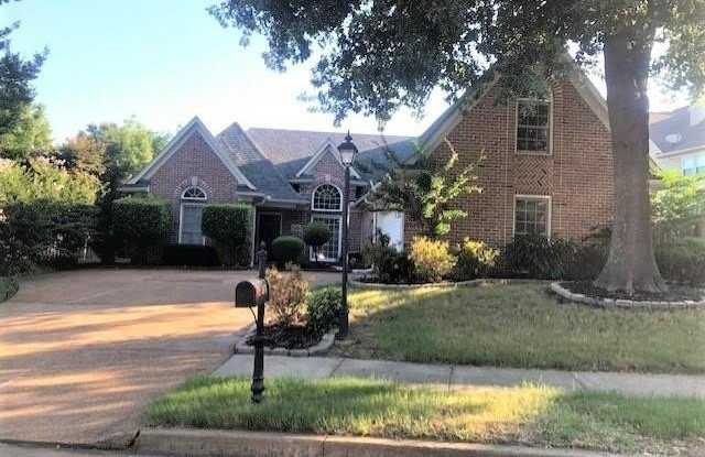 1676 VON HALL photos photos