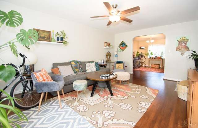 6211 Lisbon Avenue Gallery 3