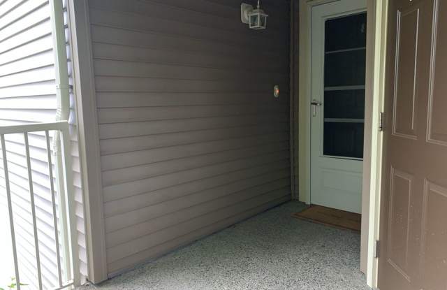 Charming 2Bed, 2Bath Condo in Auburn WA photos photos