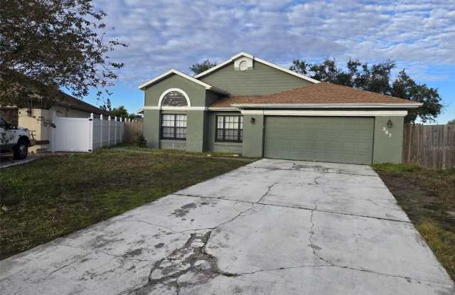 387 BLUE BAYOU DRIVE - 387 Blue Bayou Drive, Buenaventura Lakes, FL 34743
