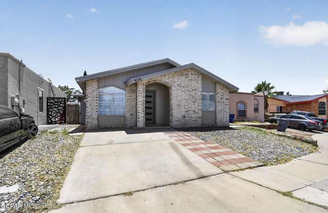 9128 BUR OAK Circle Gallery 2