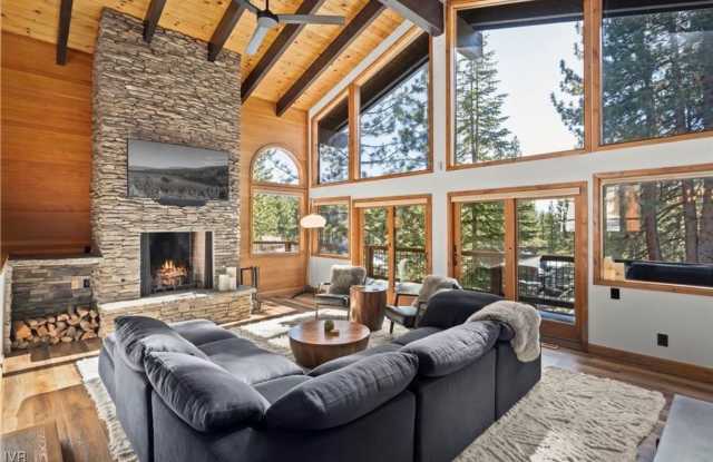 Mountain Modern Retreat photos photos