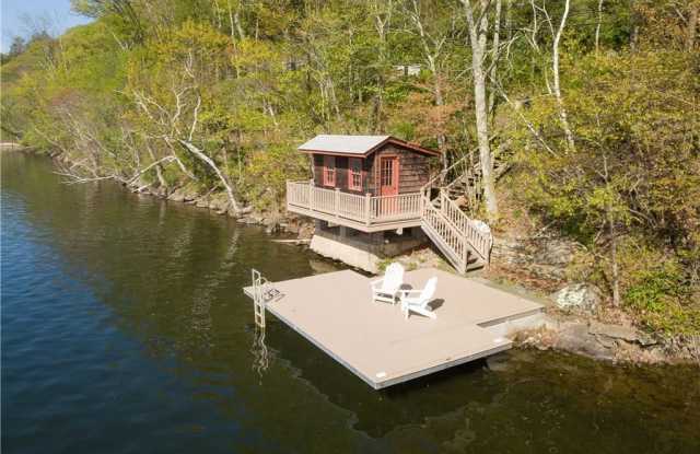 156 East Shore Road Gallery 3