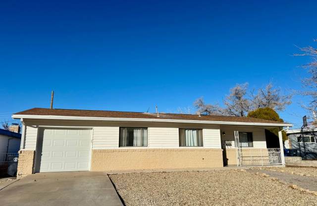 Spacious NE Heights Home photos photos Spacious NE Heights Home photos photos