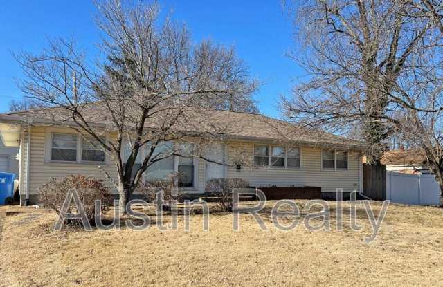 1315 Saint Bernadette Ln - 1315 Saint Bernadette Lane, Florissant, MO 63031