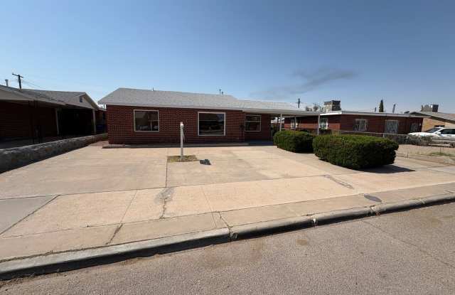 Home for rent close to Bassett photos photos