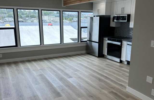 2706 Westlake Ave N photos photos