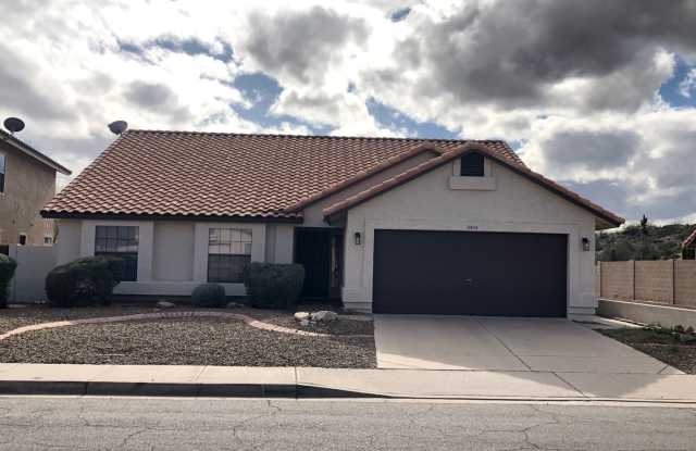 UNFURNISHED SHORT-TERM RENTAL MUST END 3/31/26 photos photos