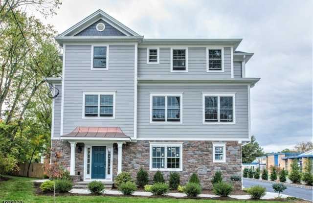 123 South St Unit B photos photos
