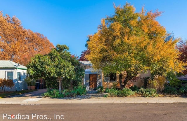 734 7th Ave. - 734 7th Avenue, Sacramento, CA 95818