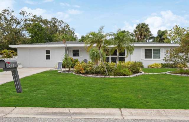 2425 CLEMATIS STREET photos photos
