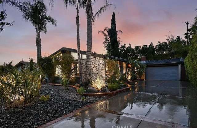 16439 Kingsbury Street photos photos