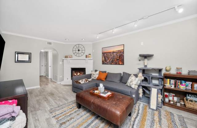 16743 Paxton Avenue Gallery 3