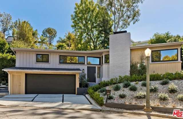 3141 Lake Hollywood Dr - 3141 Lake Hollywood Drive, Los Angeles, CA 90068