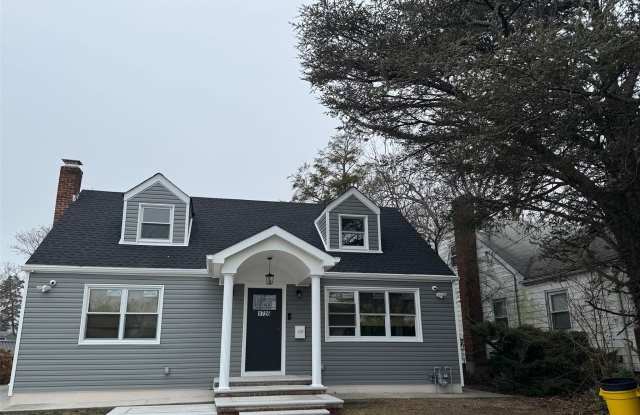 1726 Slocum Street - 1726 Slocum Street, Hewlett, NY 11557