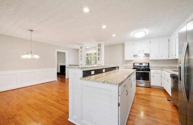 804 Oak Trce Gallery 3