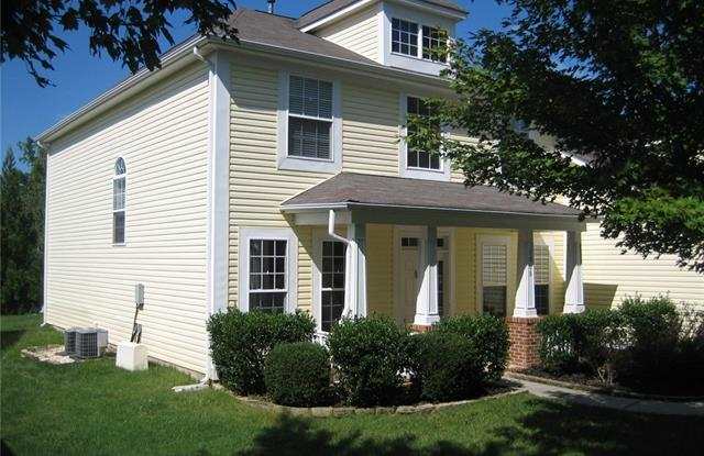 1008 Feather Oak Lane Gallery 2