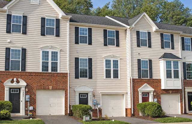 Pavilions at Pantops Townhome With Attached 1-Car Garage photos photos