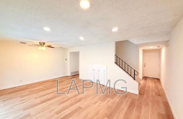 711-715 E. Cypress Avenue Gallery 3