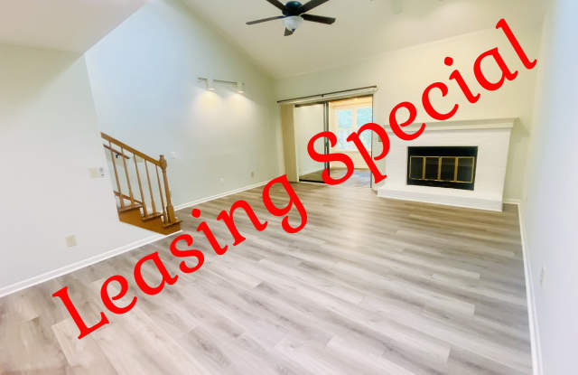 1800 Eastwood Rd photos photos