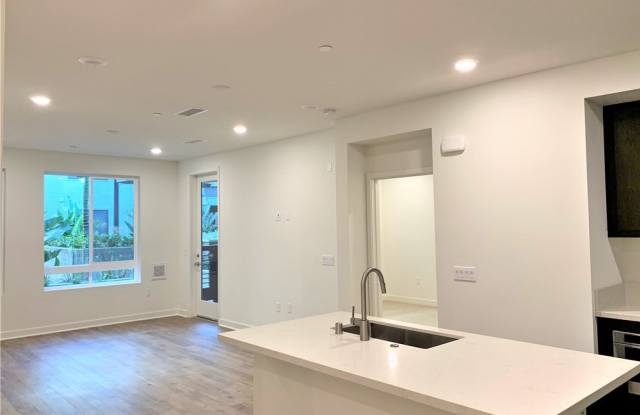 2218 Nolita Gallery 3