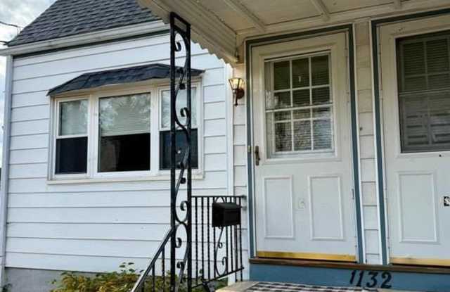 1132 HOWARD AVENUE Gallery 3