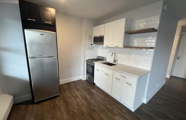 1365 Saint Nicholas Avenue Gallery 2