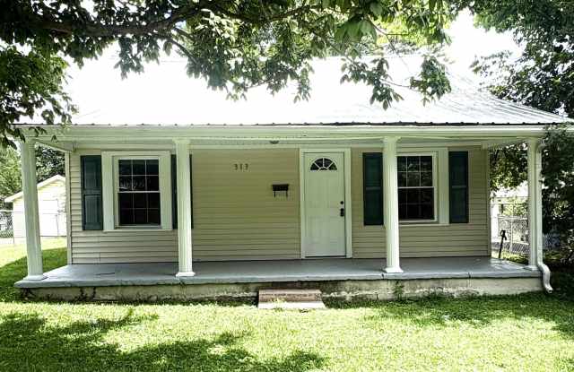 Charming 2-Bedroom Home in Glasgow! photos photos