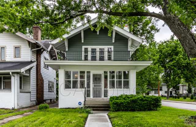 3272 North College Avenue photos photos