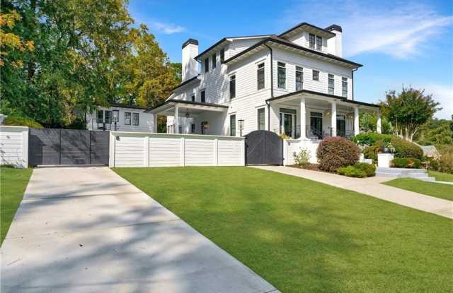 1812 Wellbourne Drive NE photos photos