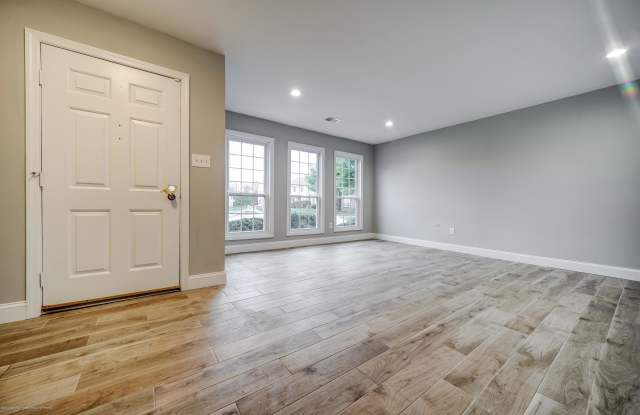 294 Harvard Place Gallery 2