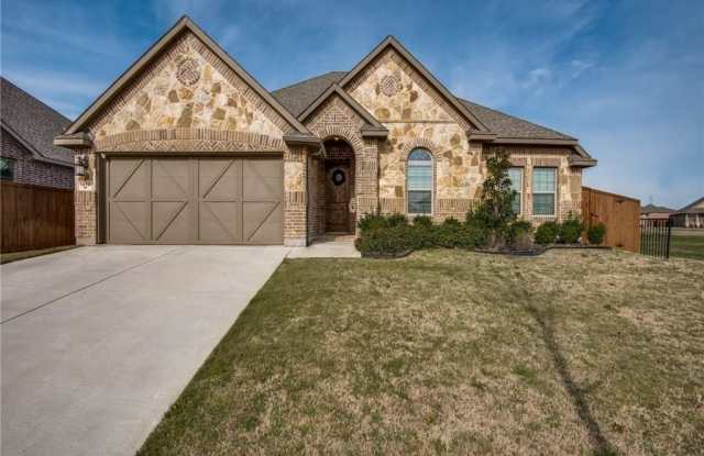 1412 Nutmeg Court - 1412 Nutmeg Court, Fort Worth, TX 76131