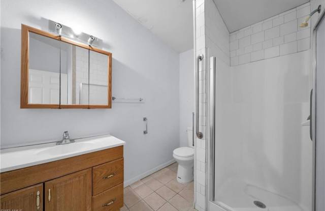 Cozy 1BR/1BA Cottage with Laundry photos photos
