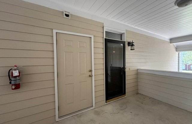 3139 Wisteria Lane Gallery 2