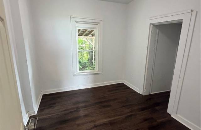 411 Dewitt Avenue Gallery 3
