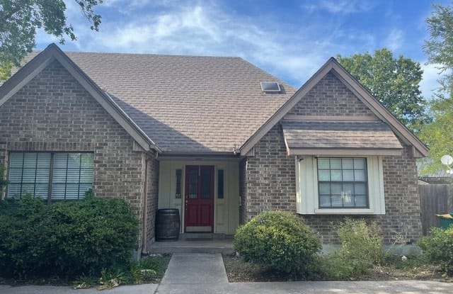 346 CHAPARRAL CREEK DR - 346 Chaparral Creek Drive, Boerne, TX 78006